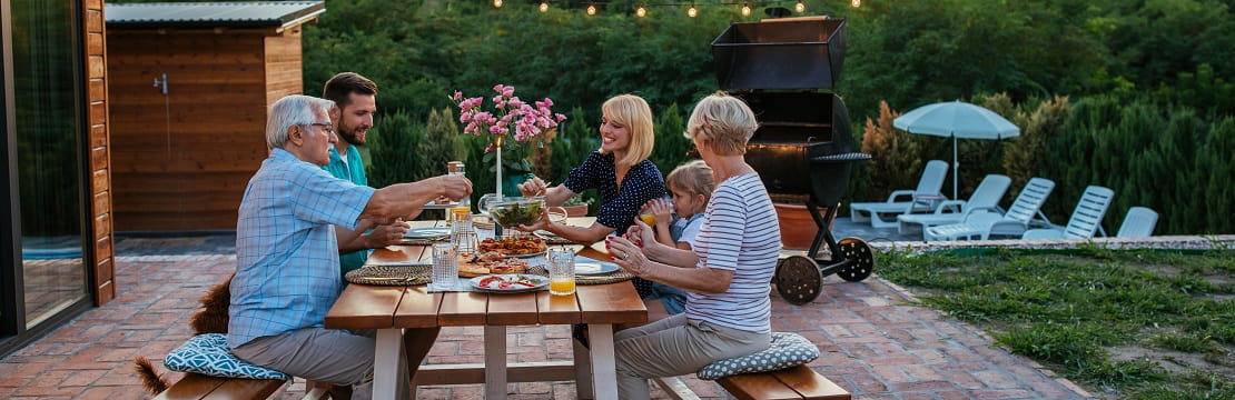 A step-by-step guide to hosting a family meeting